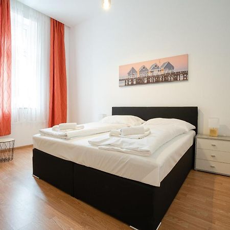 Apartment In The Central Area. 5 Minute'S Walk To The Danube. Виена Екстериор снимка