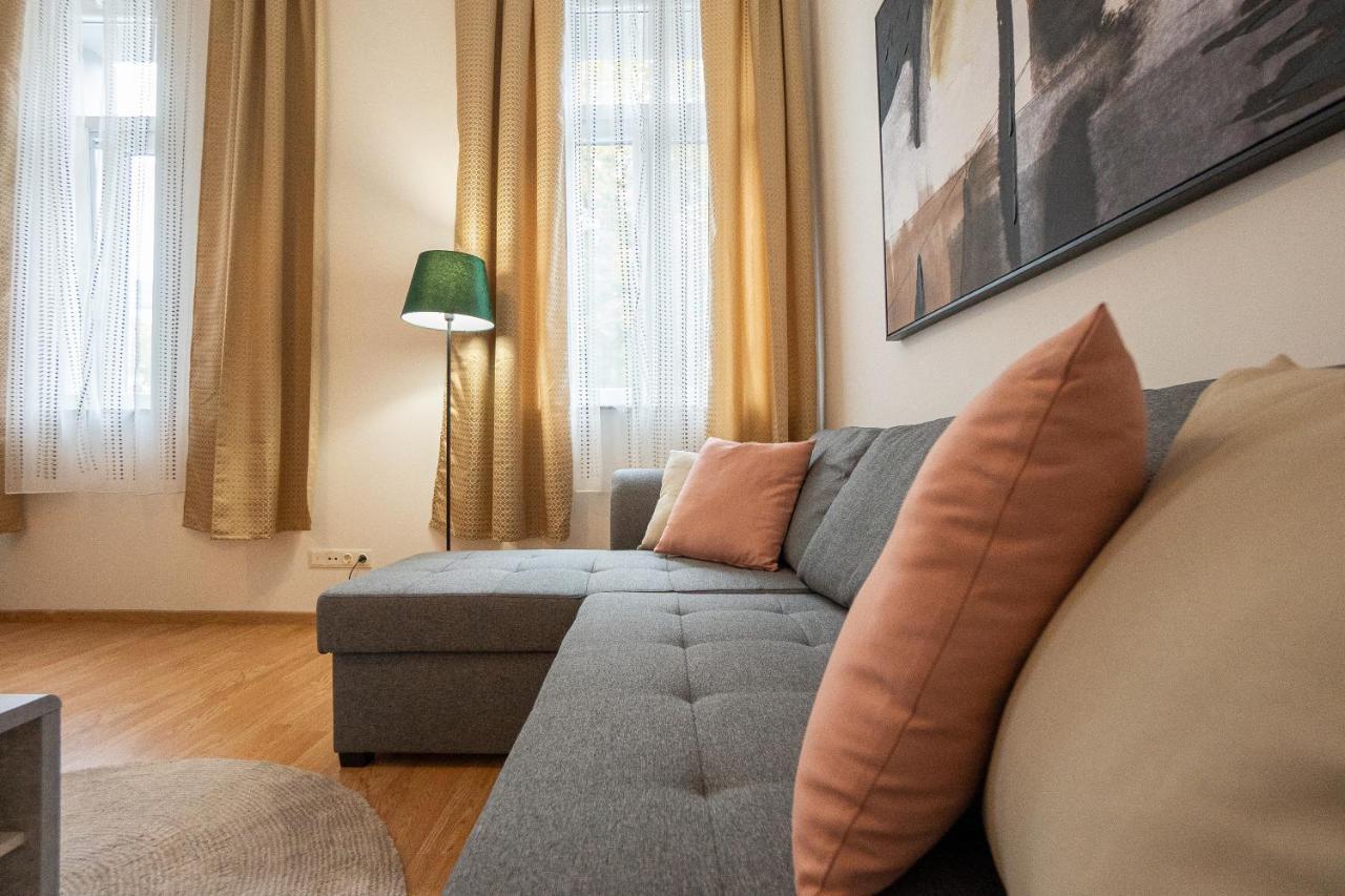 Apartment In The Central Area. 5 Minute'S Walk To The Danube. Виена Екстериор снимка