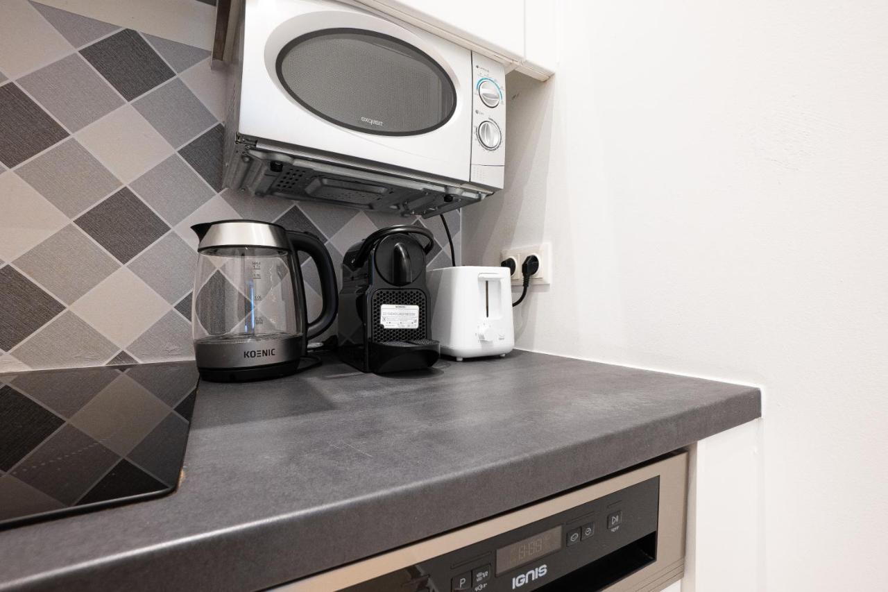 Apartment In The Central Area. 5 Minute'S Walk To The Danube. Виена Екстериор снимка